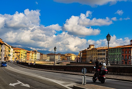 Pisa Am Ufer des Arno